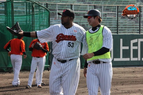 히메네스, 김대우 너 아웃이야